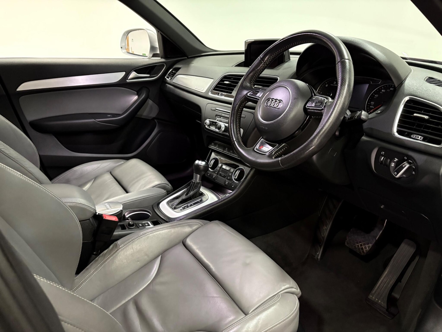 Used Audi Q3 2016 for sale - 77021157: Photo 9