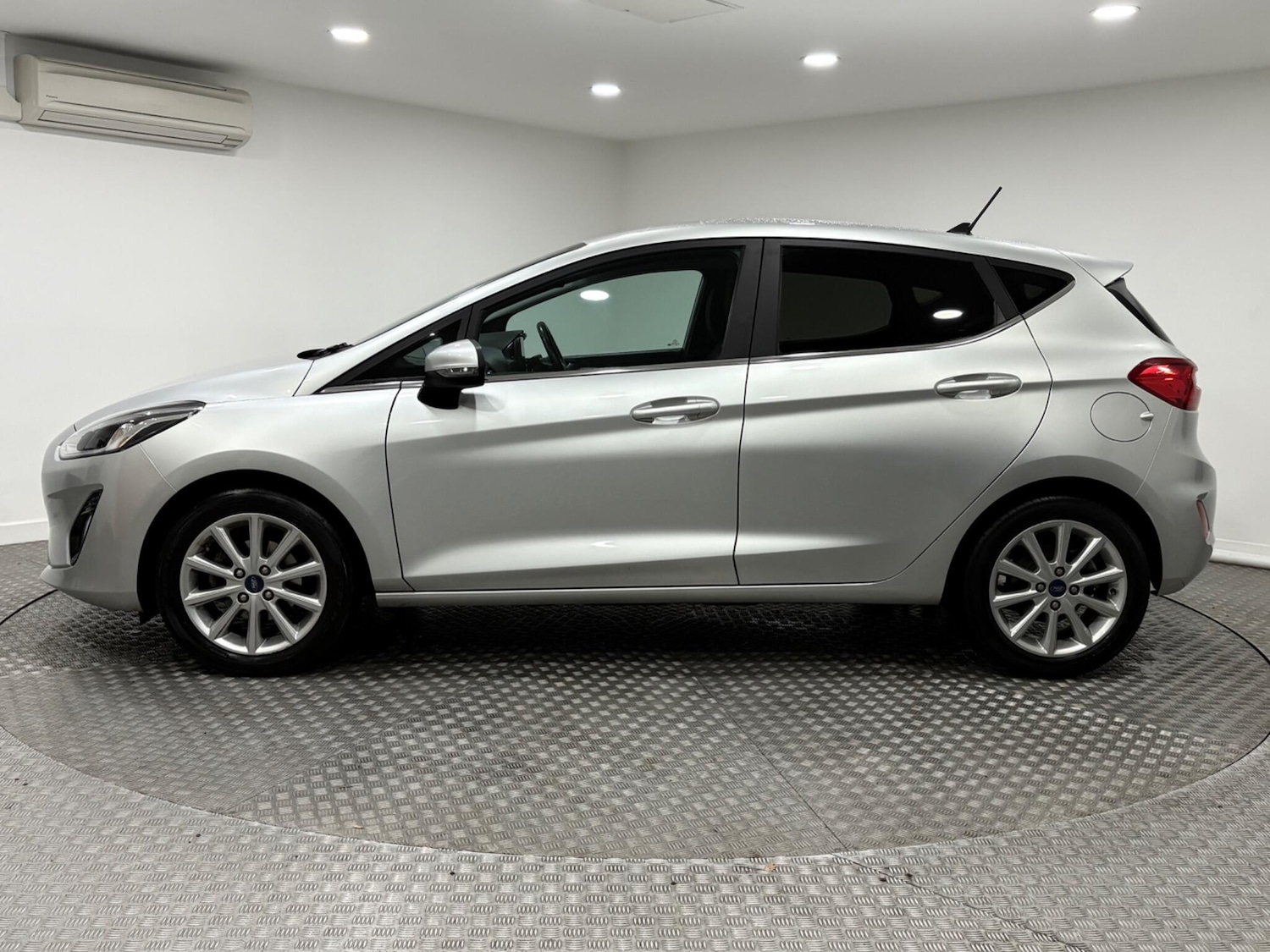Used Ford Fiesta 2019 for sale - 76561335: Photo 6