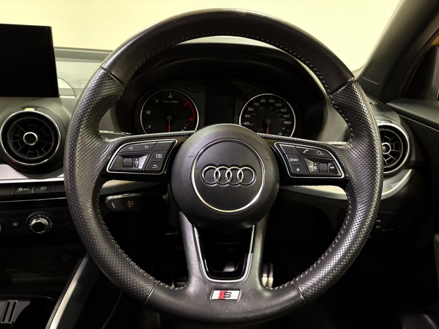 Used Audi Q2 2018 for sale - 77267651: Photo 14