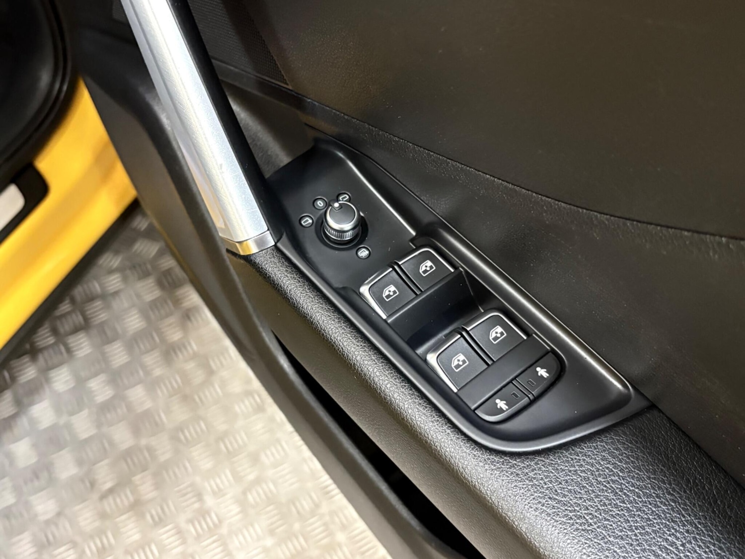 Used Audi Q2 2018 for sale - 77267651: Photo 32