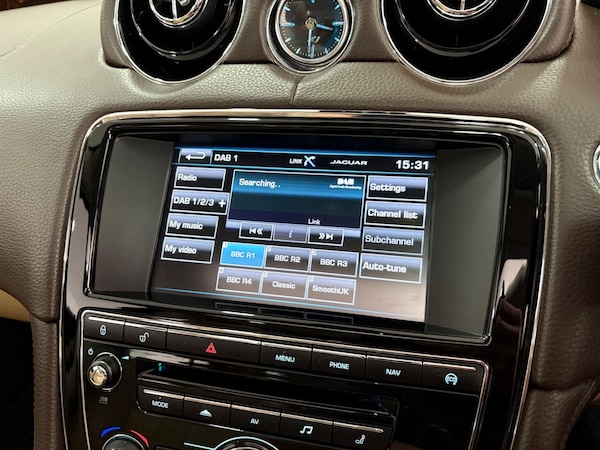 Used Jaguar XJ 2014 for sale - 76121693: Photo 21