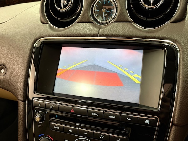 Used Jaguar XJ 2014 for sale - 76121693: Photo 27