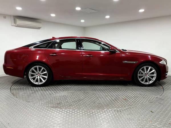 Used Jaguar XJ 2014 for sale - 76121693: Photo 2