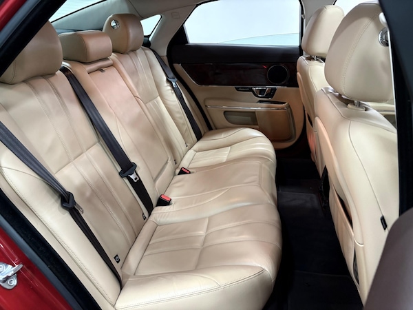 Used Jaguar XJ 2014 for sale - 76121693: Photo 38