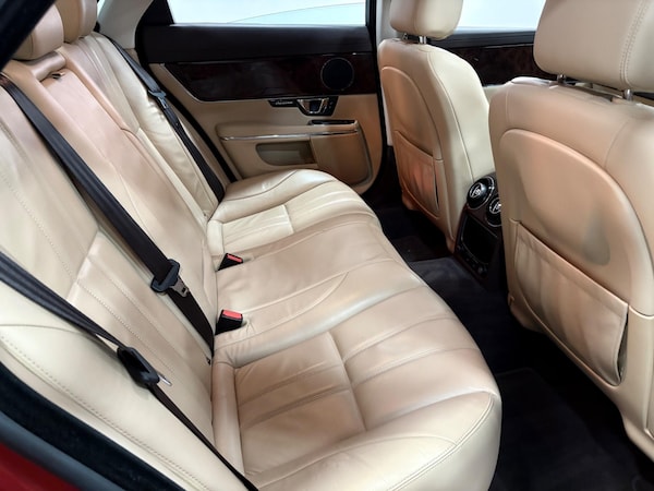 Used Jaguar XJ 2014 for sale - 76121693: Photo 40