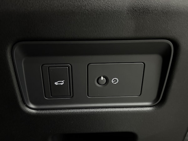 Used Land Rover Discovery 2022 for sale - 74777300: Photo 44