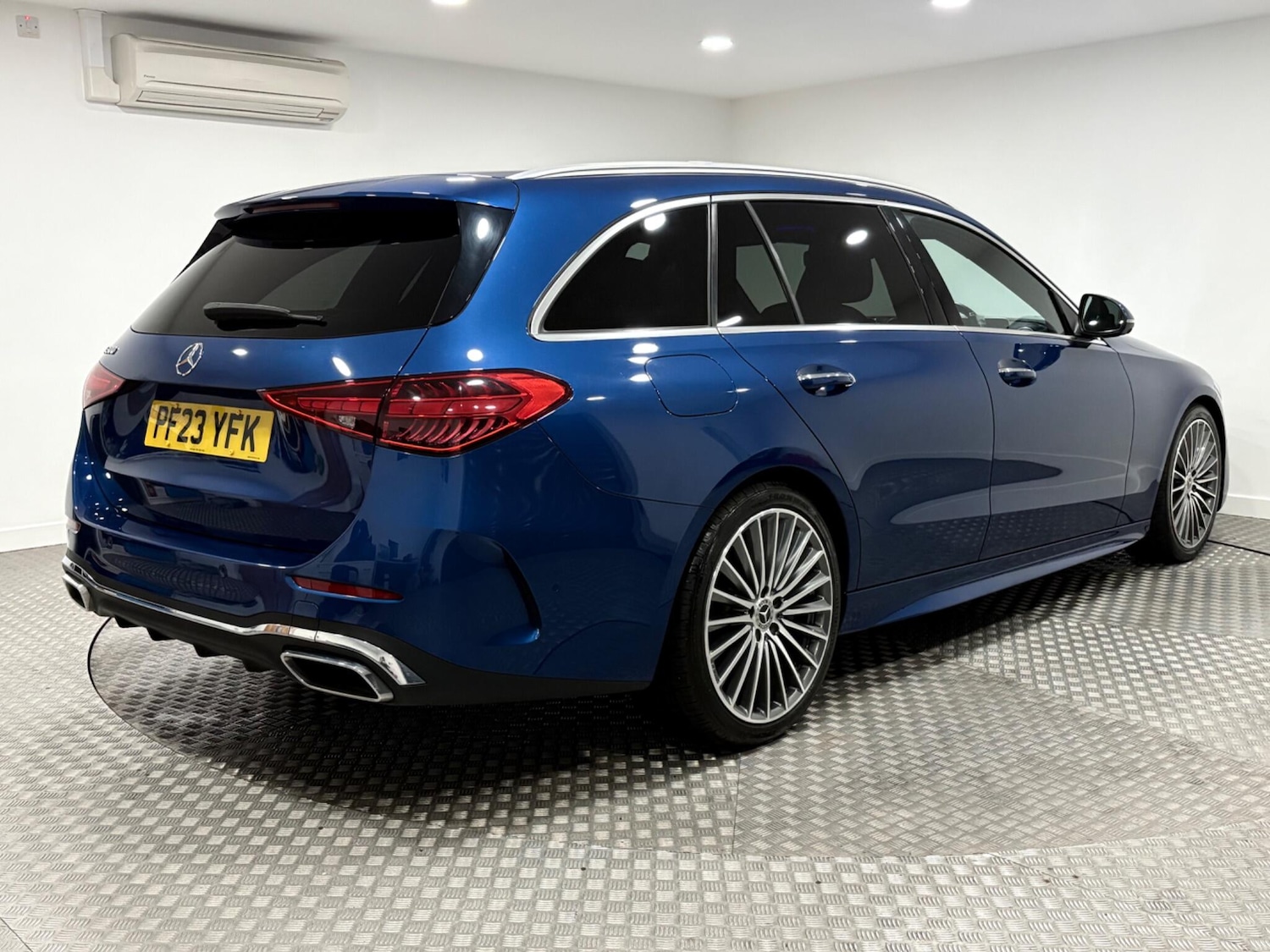 Used Mercedes-Benz C Class 2023 for sale - 77612492: Photo 3