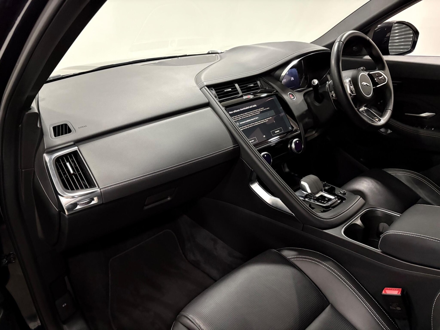 Used Jaguar E-Pace 2024 for sale - 77376937: Photo 11