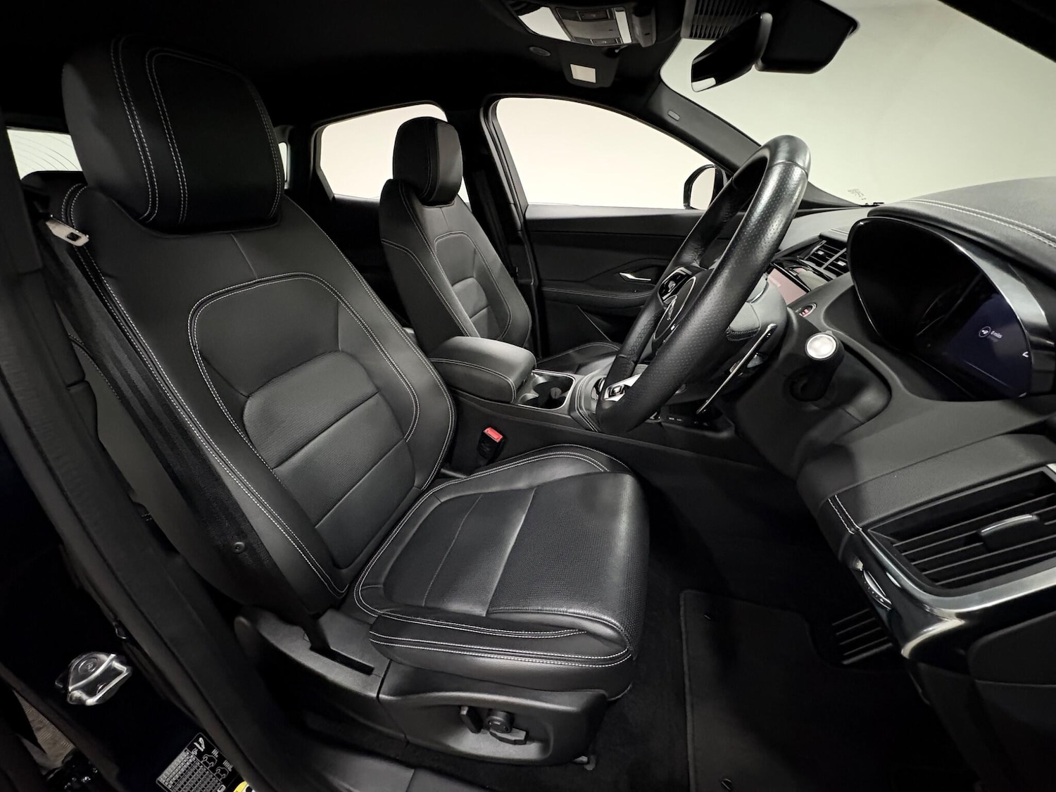 Used Jaguar E-Pace 2024 for sale - 77376937: Photo 12