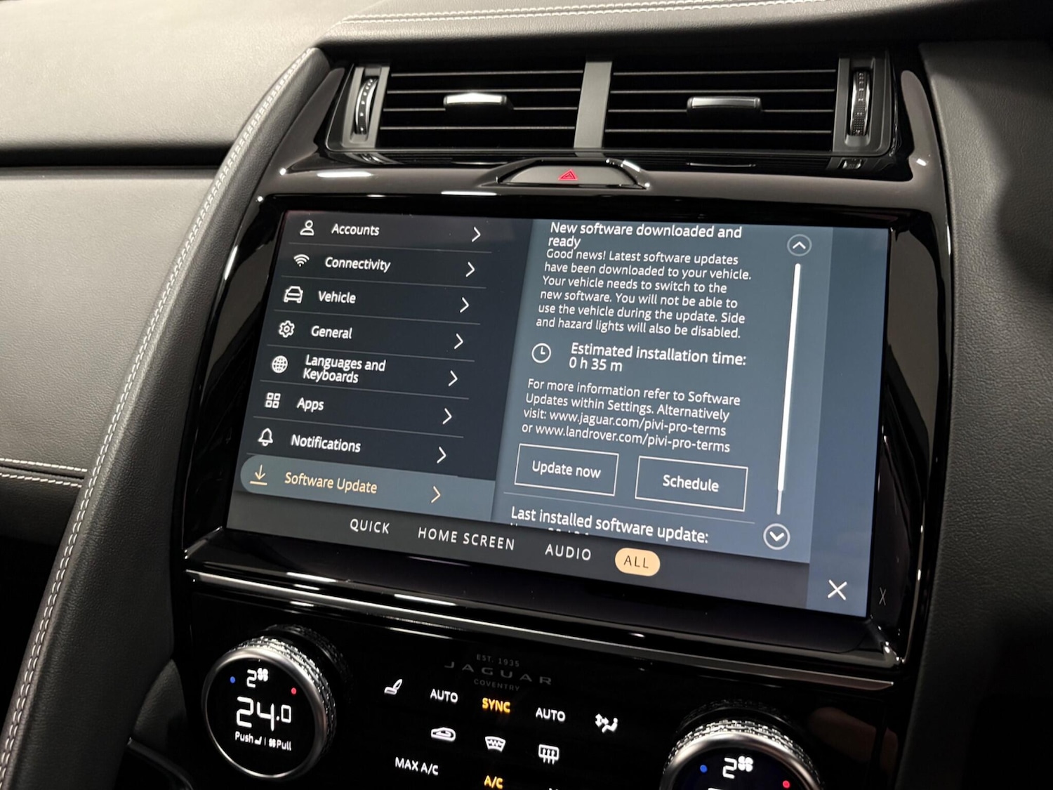 Used Jaguar E-Pace 2024 for sale - 77376937: Photo 27