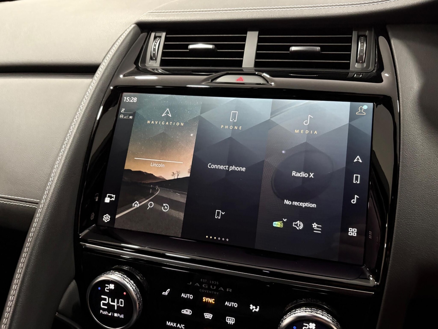 Used Jaguar E-Pace 2024 for sale - 77376937: Photo 32