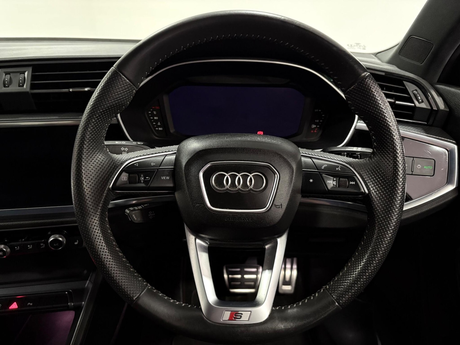 Used Audi Q3 2019 for sale - 77021367: Photo 14