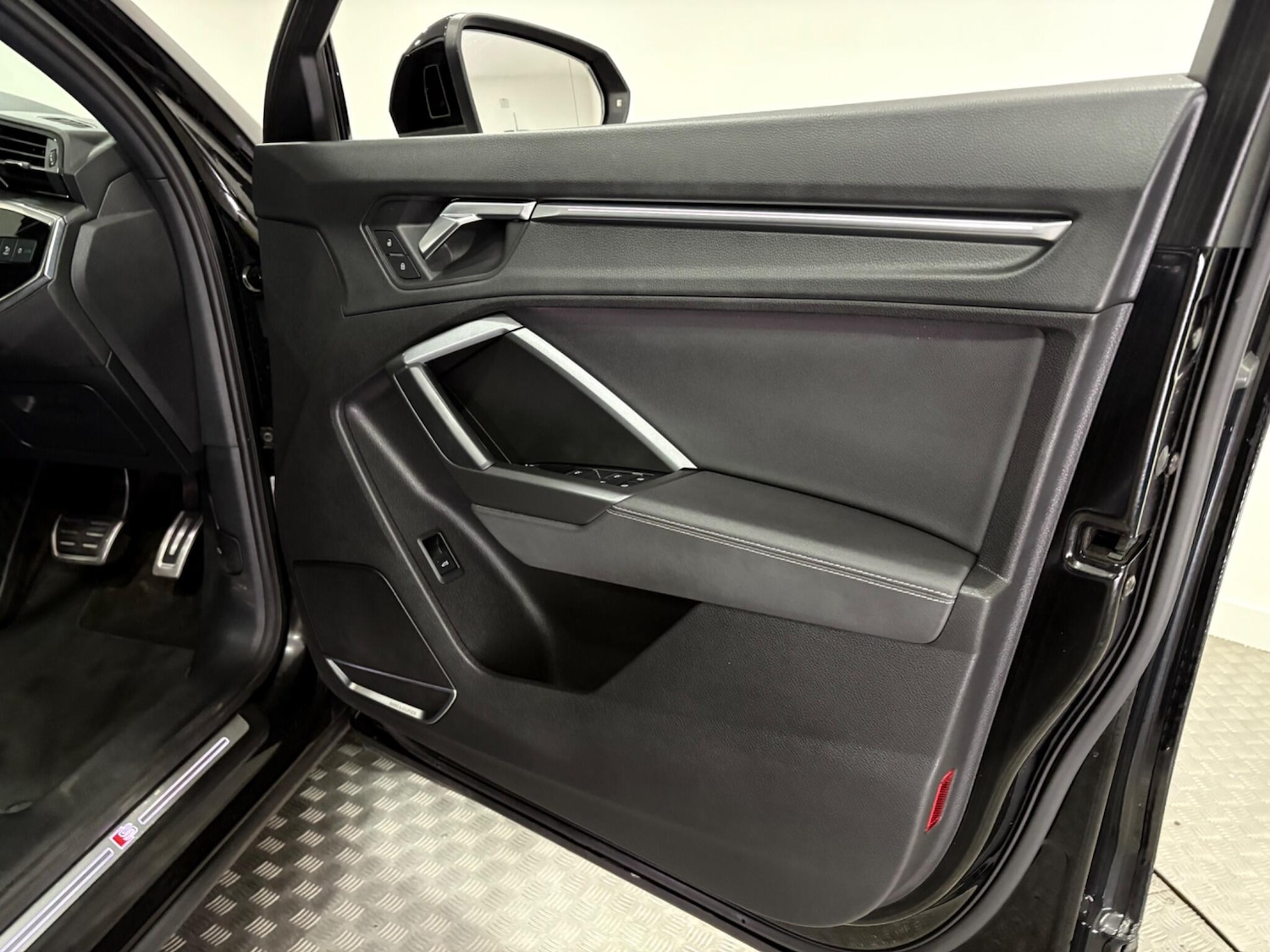 Used Audi Q3 2019 for sale - 77021367: Photo 42