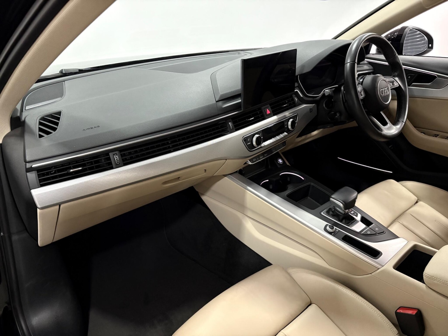 Used Audi A4 Avant 2021 for sale - 77020834: Photo 11