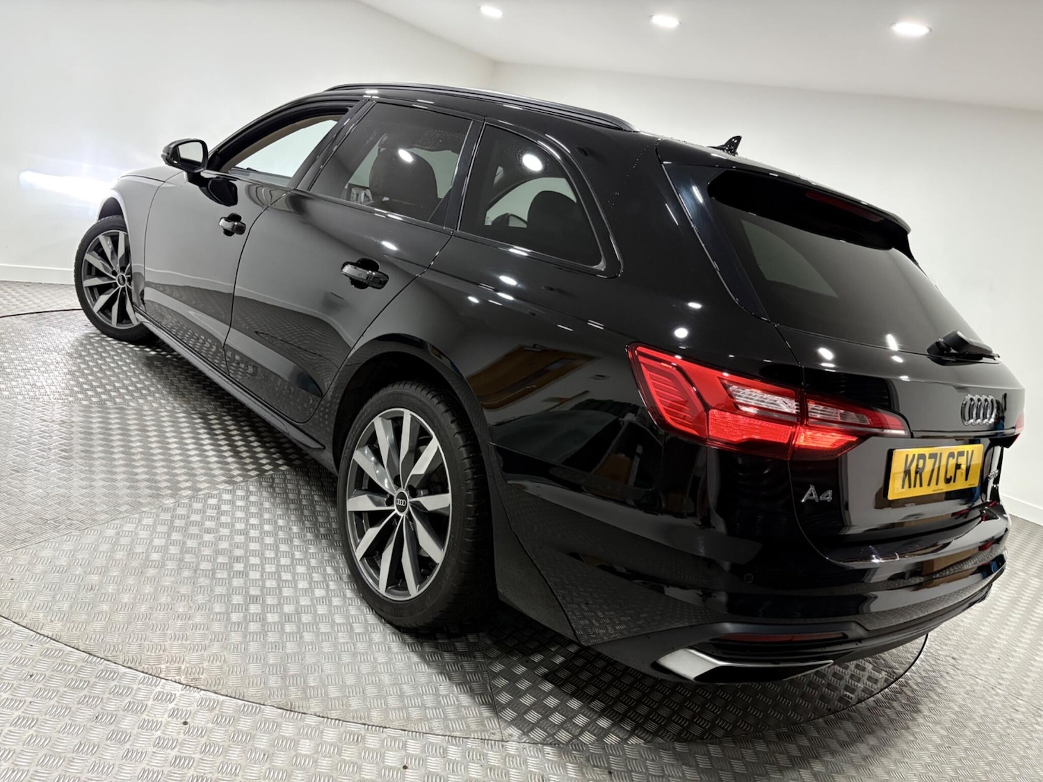 Used Audi A4 Avant 2021 for sale - 77020834: Photo 54