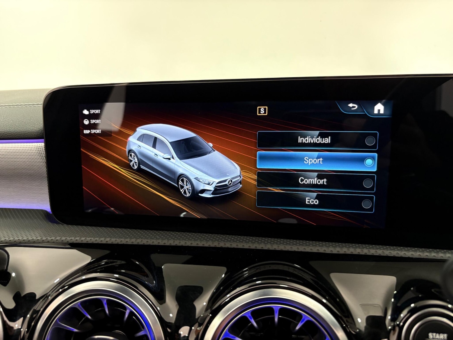 Used Mercedes-Benz A-Class 2021 for sale - 76457776: Photo 22