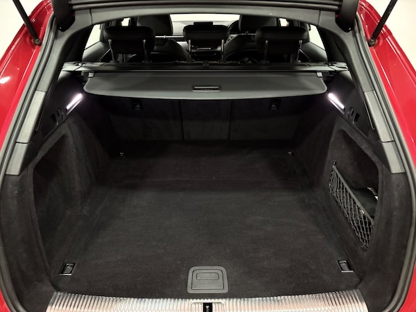 Used Audi A4 Avant 2019 for sale - 76295757: Photo 44