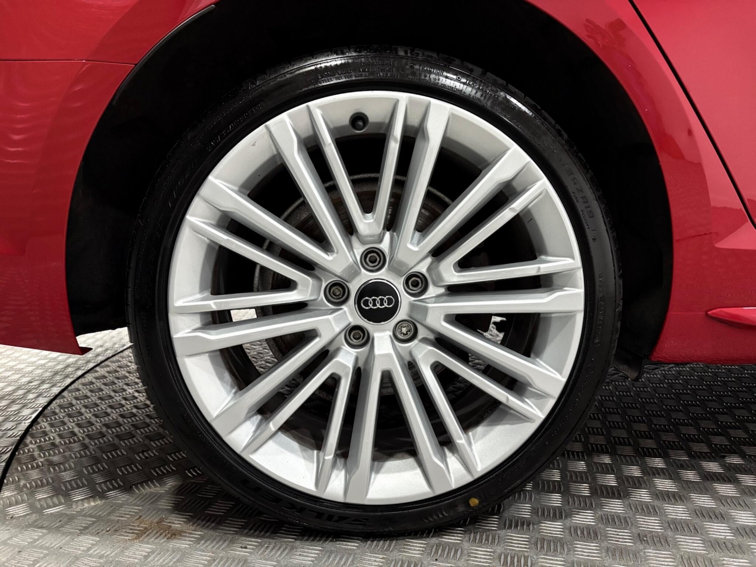 Used Audi A4 Avant 2019 for sale - 76295757: Photo 51