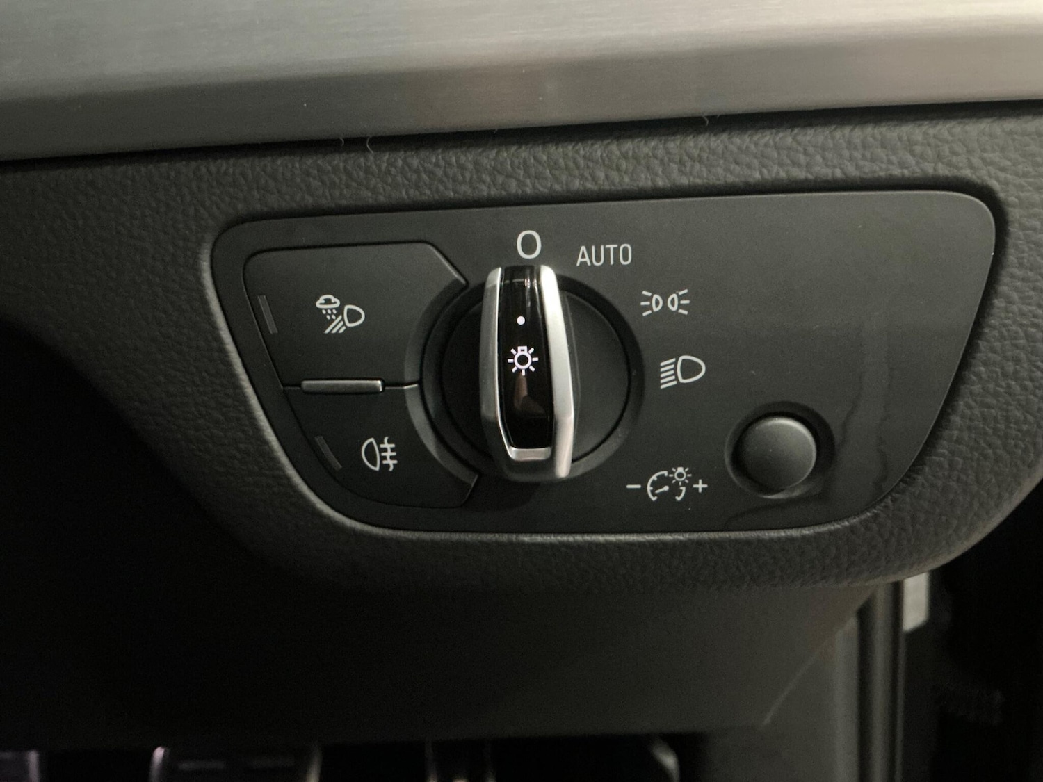 Used Audi Q5 2018 for sale - 77625067: Photo 29