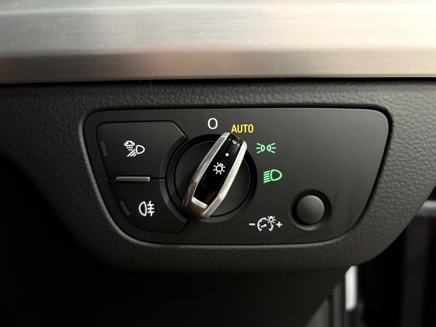 Used Audi Q5 2018 for sale - 77625067: Photo 35