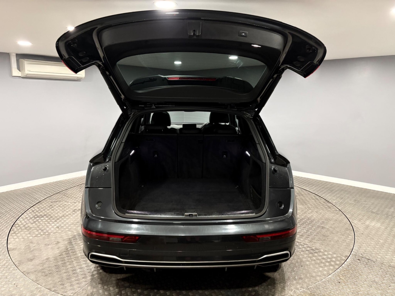 Used Audi Q5 2018 for sale - 77625067: Photo 44