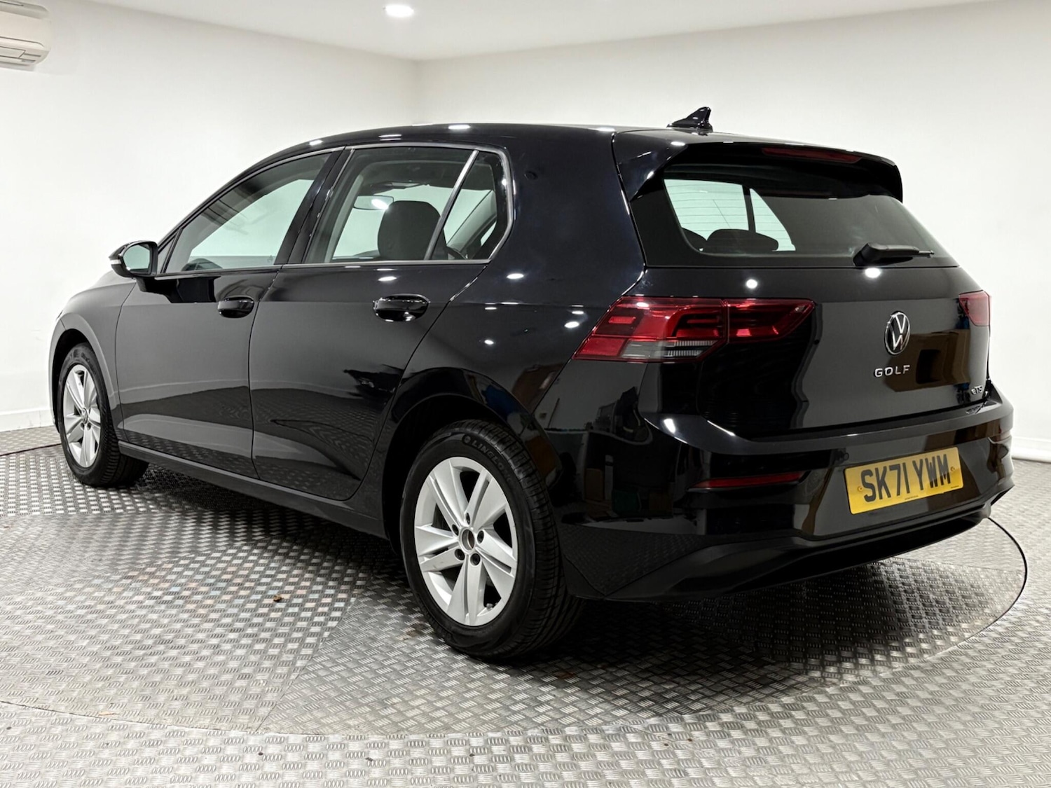 Used Volkswagen Golf 2021 for sale - 76360271: Photo 5