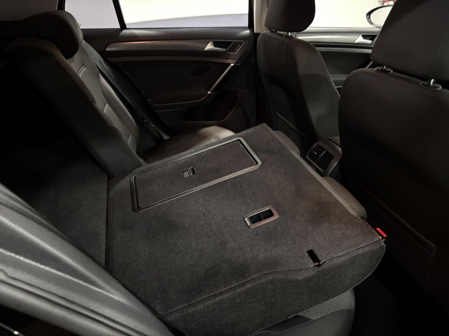 Used Volkswagen Golf 2018 for sale - 77410844: Photo 38