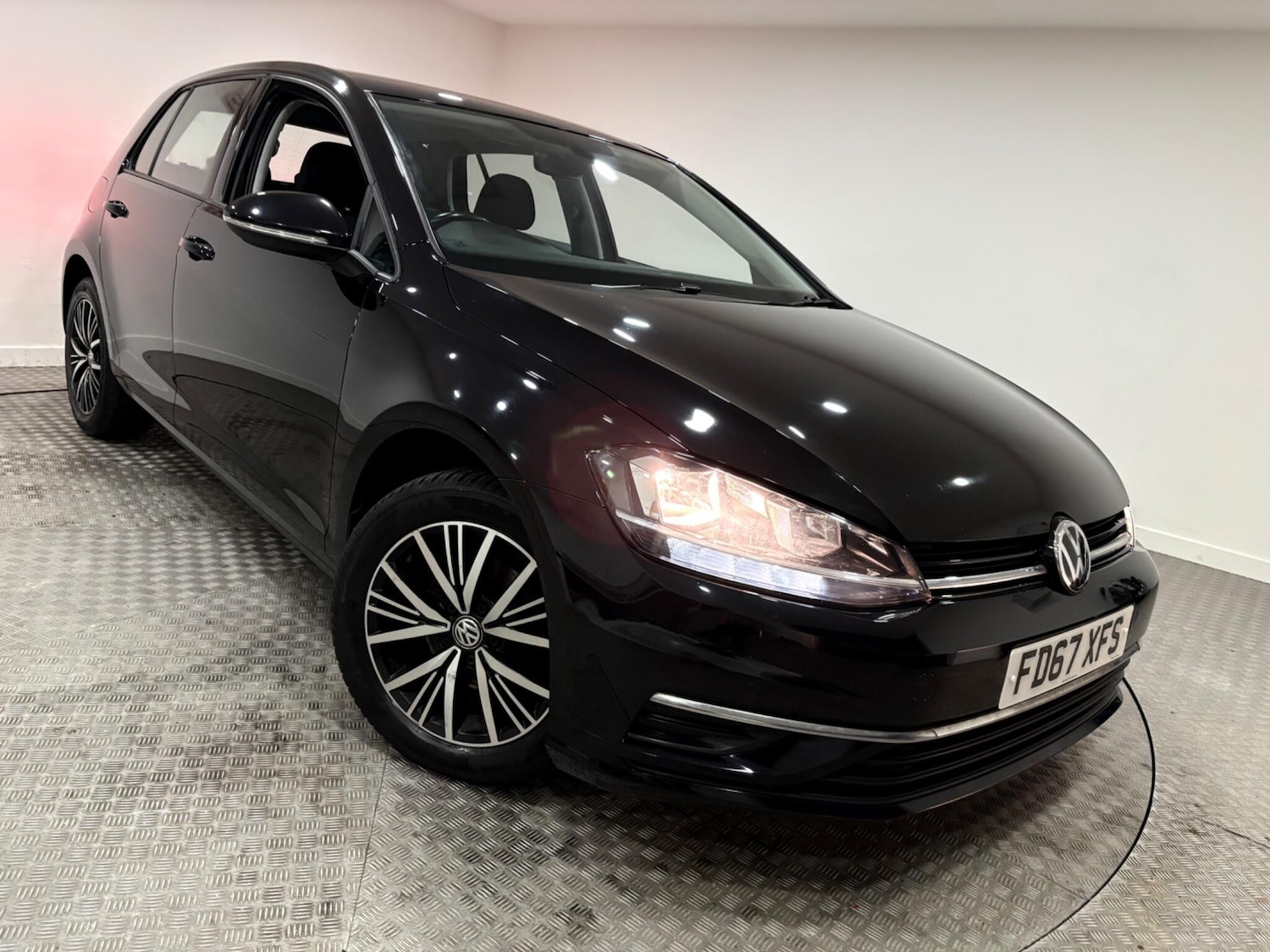 Used Volkswagen Golf 2018 for sale - 77410844: Photo 42