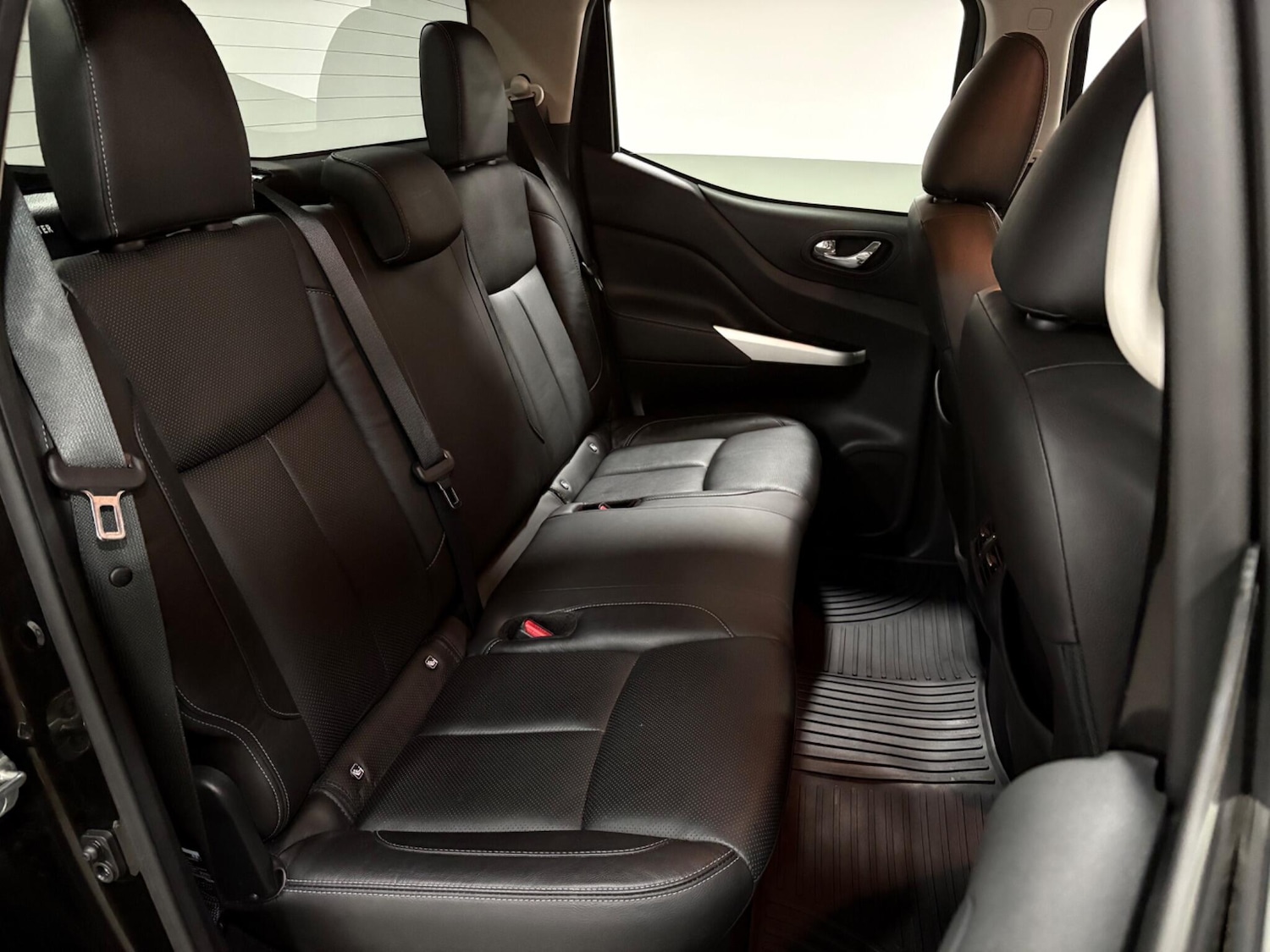 Used Nissan Navara 2021 for sale - 77468414: Photo 41