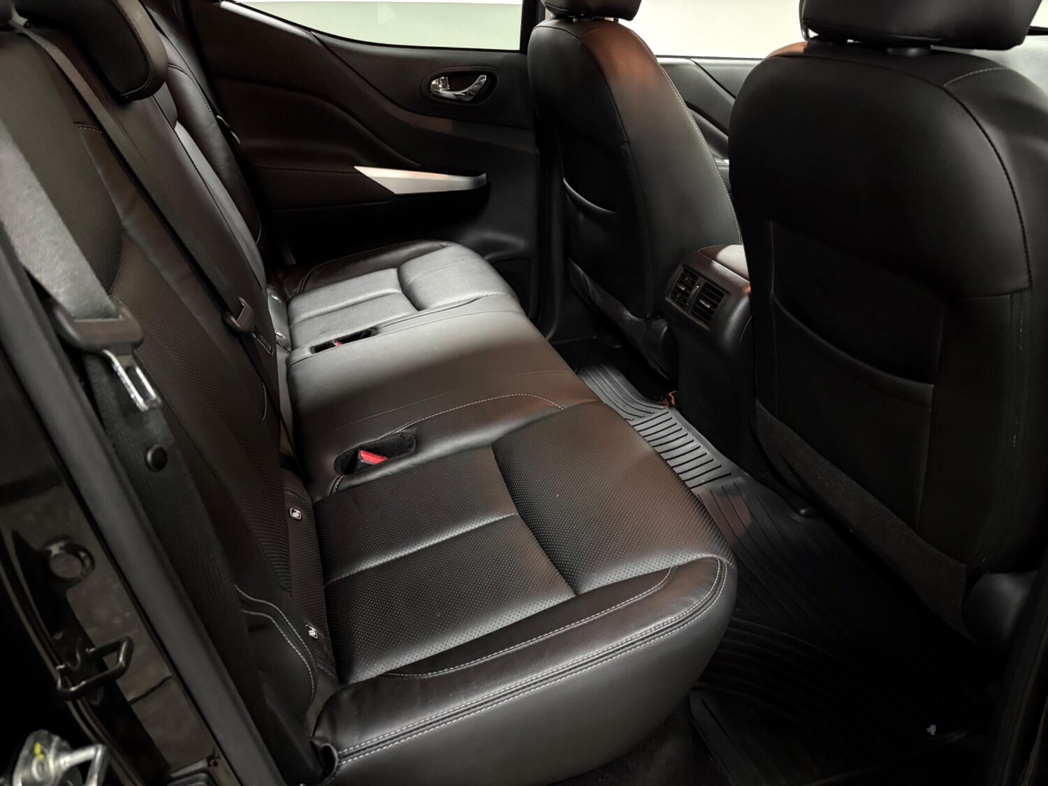 Used Nissan Navara 2021 for sale - 77468414: Photo 42