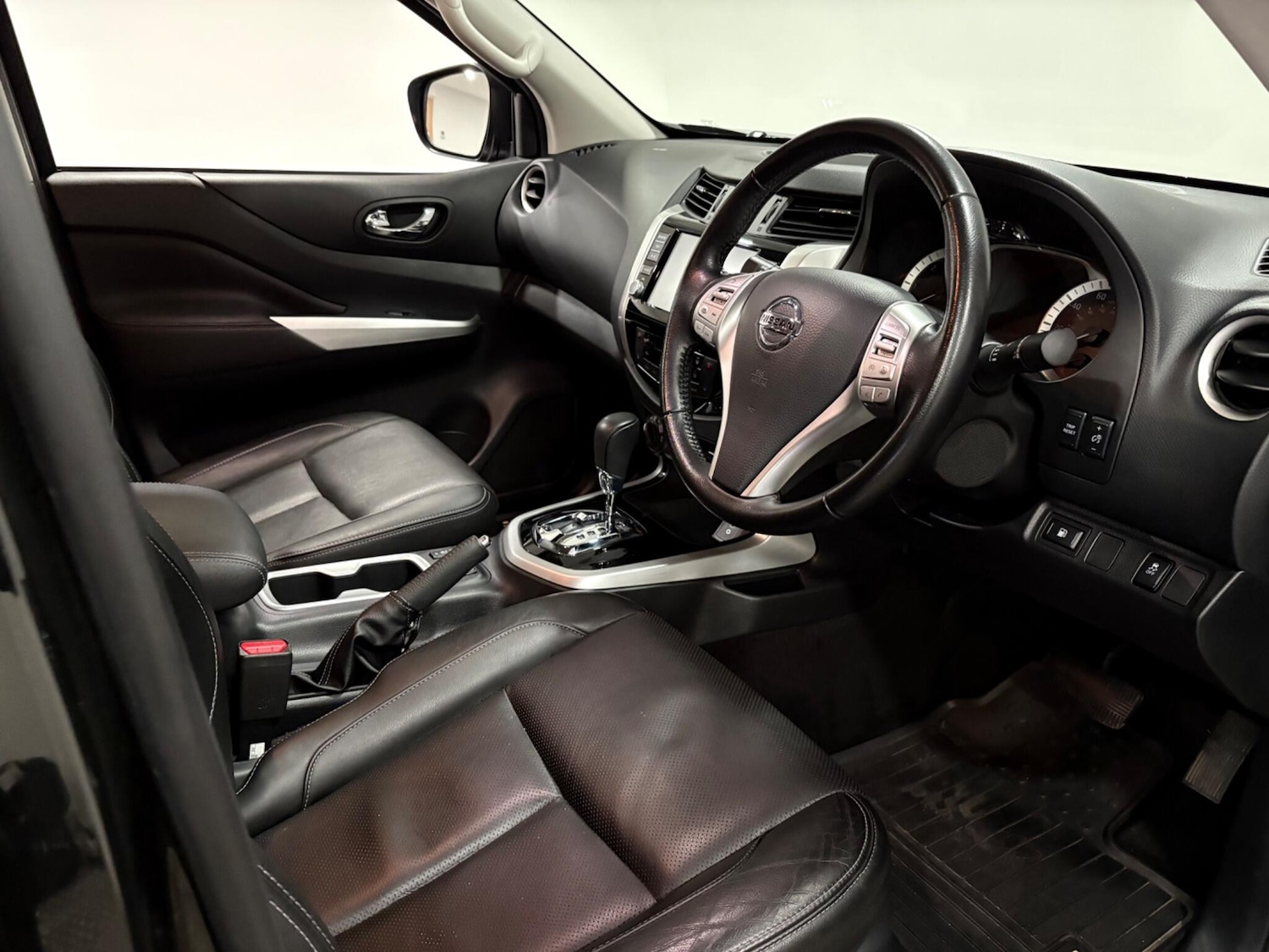 Used Nissan Navara 2021 for sale - 77468414: Photo 9