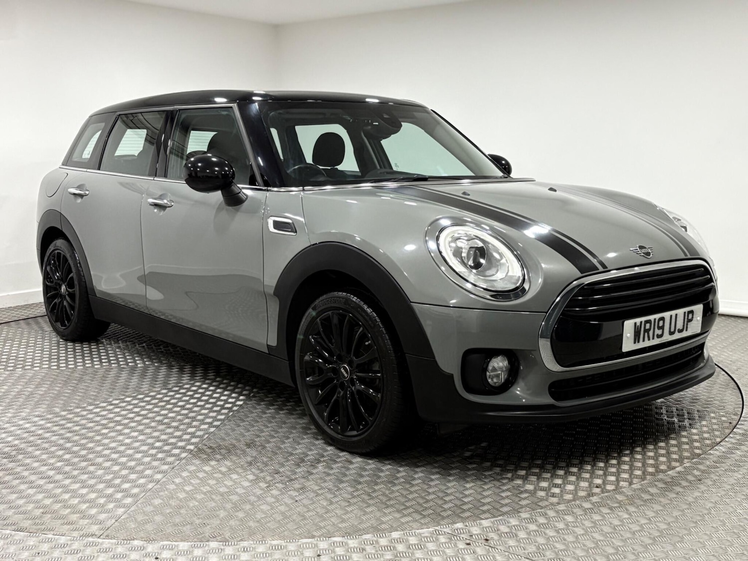 Used MINI Clubman 2019 for sale - 76701307: Photo 1