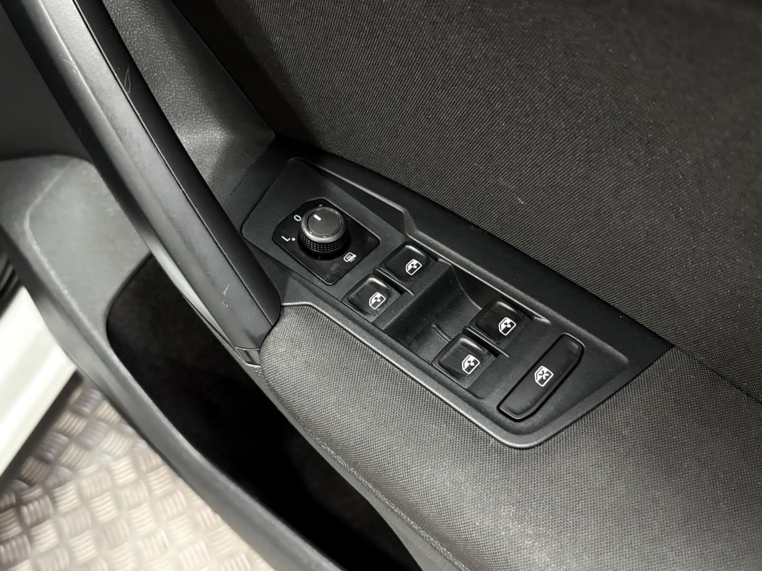 Used Volkswagen Tiguan 2016 for sale - 77021239: Photo 31