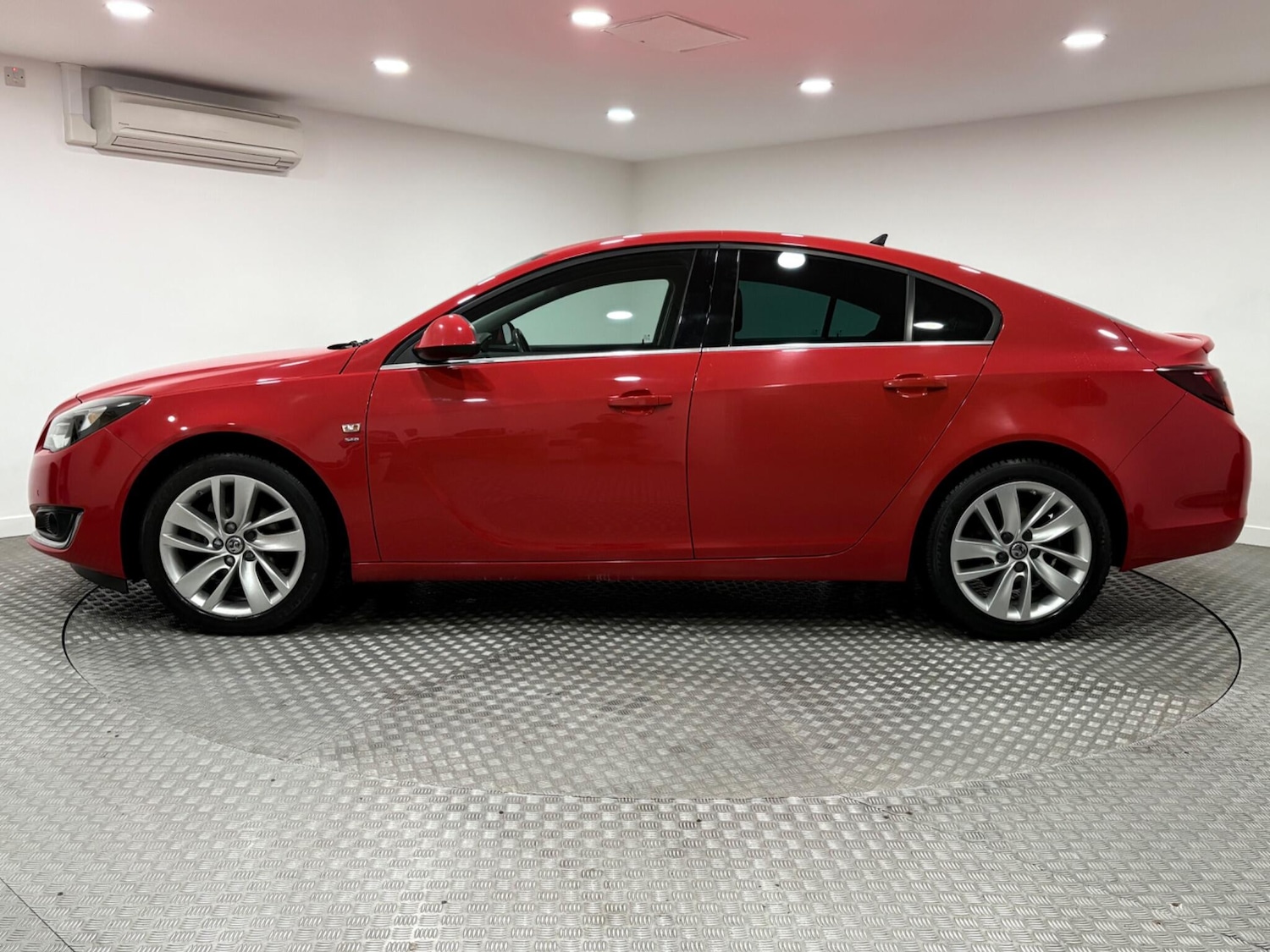 Used Vauxhall Insignia 2016 for sale - 76094658: Photo 6