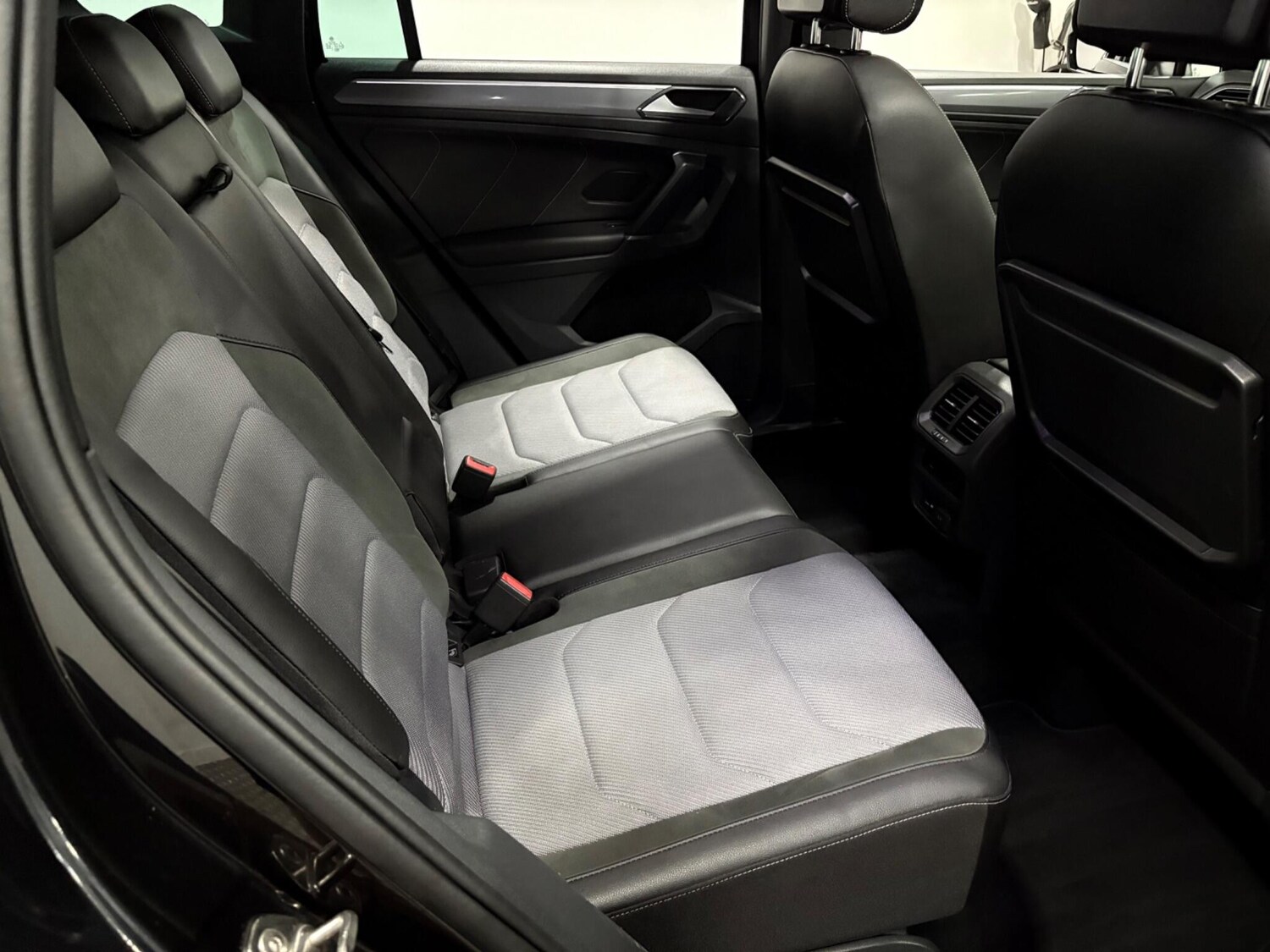 Used Volkswagen Tiguan 2018 for sale - 76397858: Photo 46