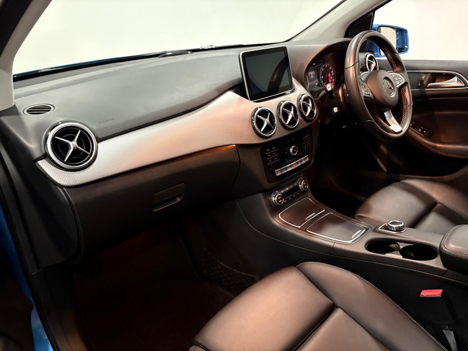 Used Mercedes-Benz B Class 2016 for sale - 77203923: Photo 11