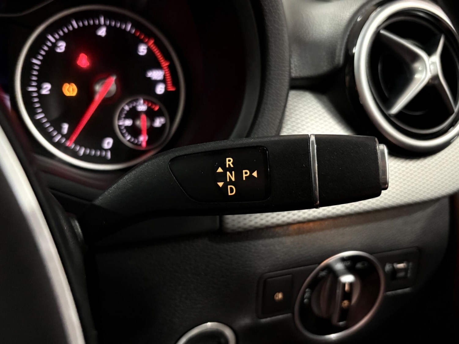 Used Mercedes-Benz B Class 2016 for sale - 77203923: Photo 19