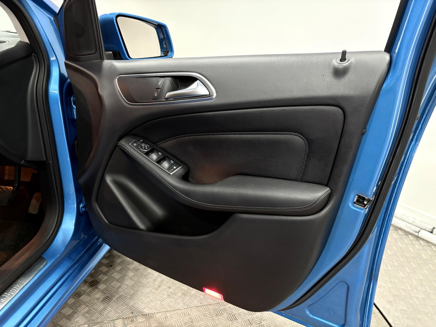 Used Mercedes-Benz B Class 2016 for sale - 77203923: Photo 37