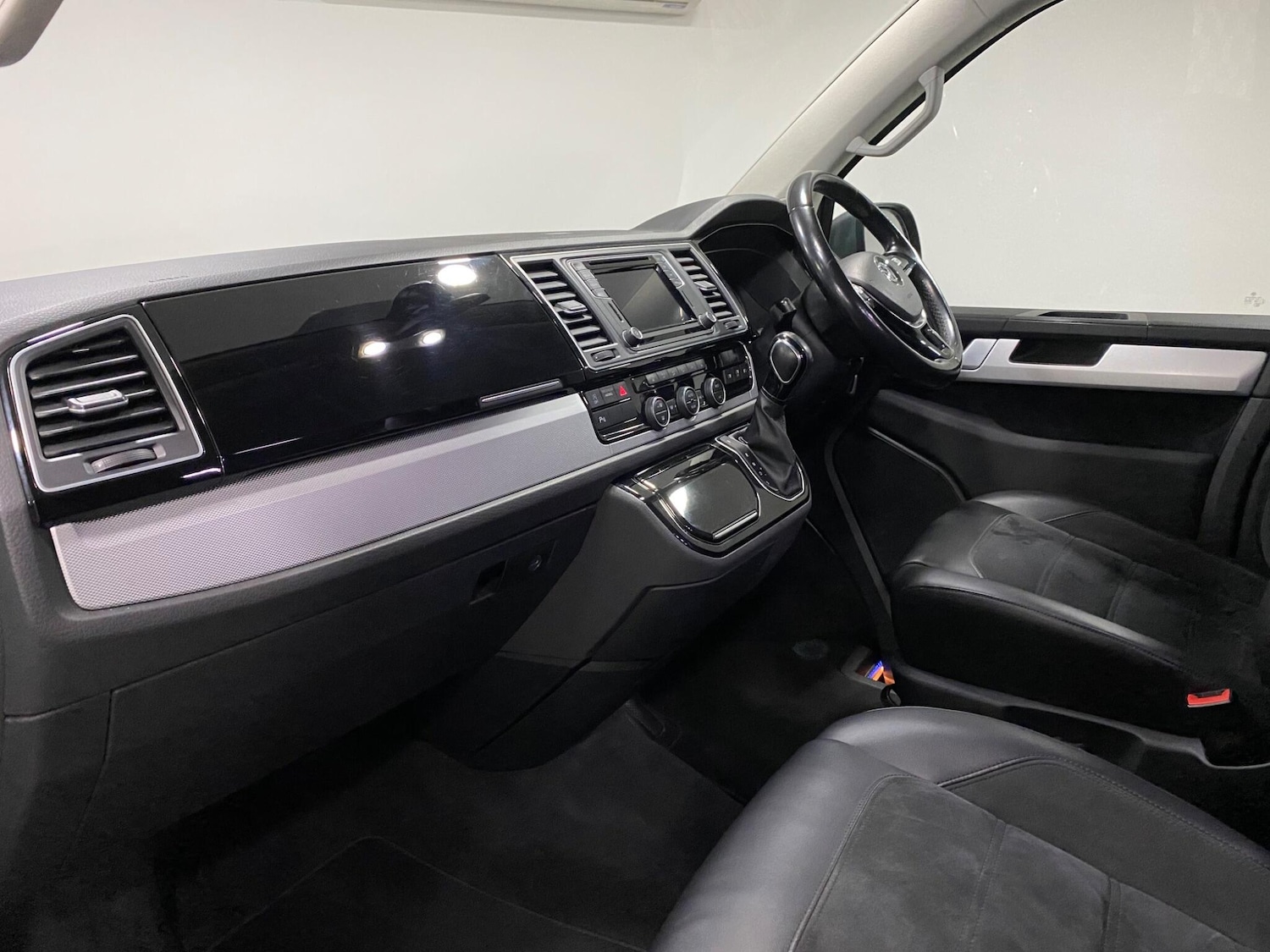 Used Volkswagen Caravelle 2019 for sale - 76398142: Photo 15