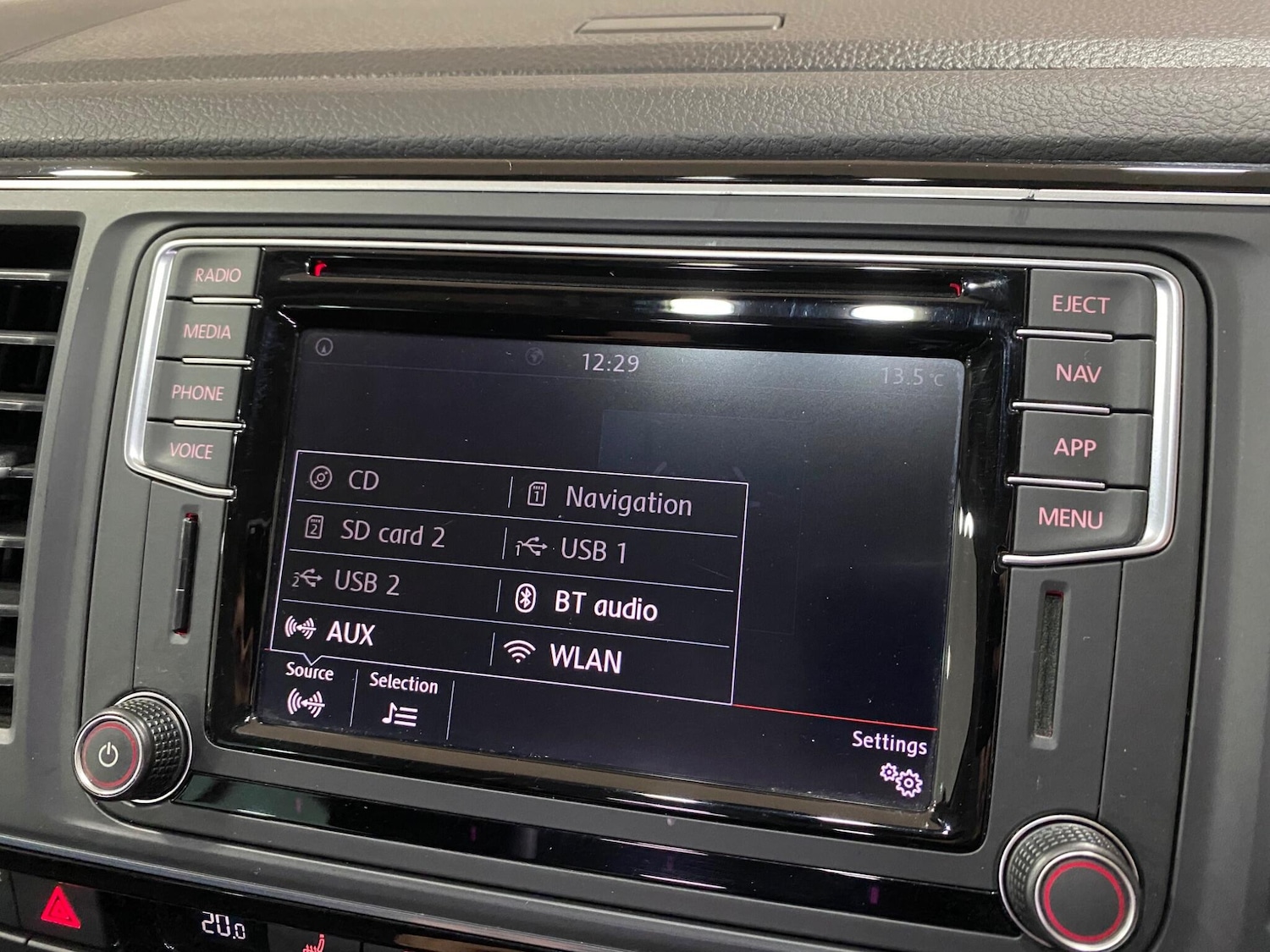 Used Volkswagen Caravelle 2019 for sale - 76398142: Photo 25