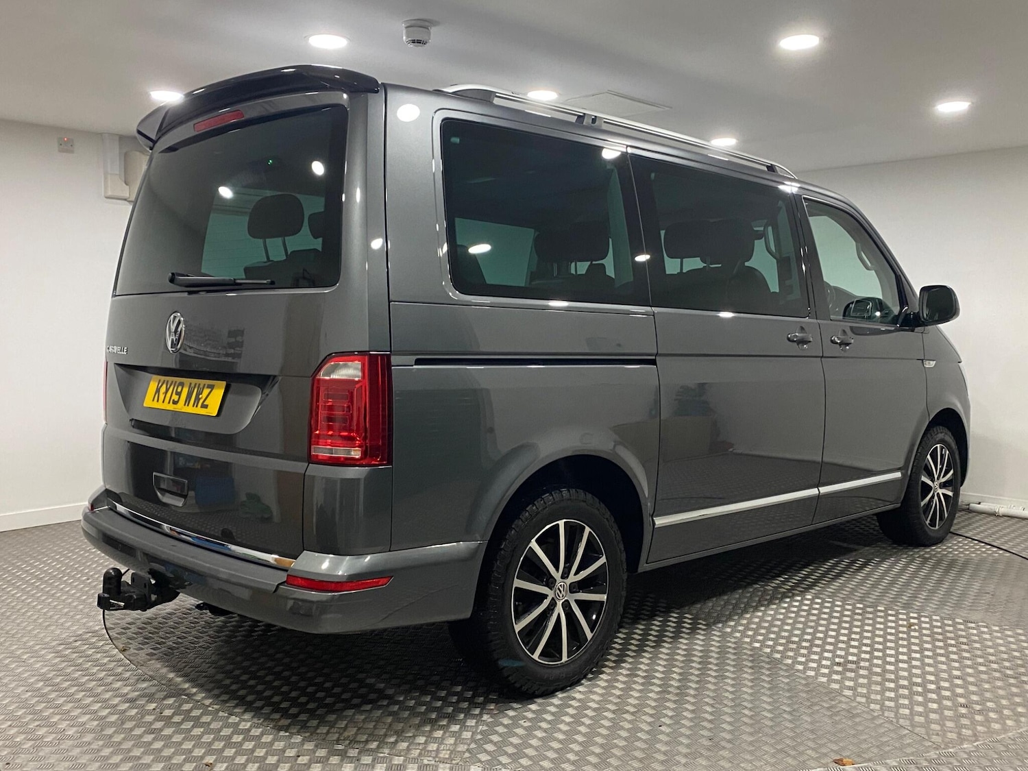 Used Volkswagen Caravelle 2019 for sale - 76398142: Photo 3