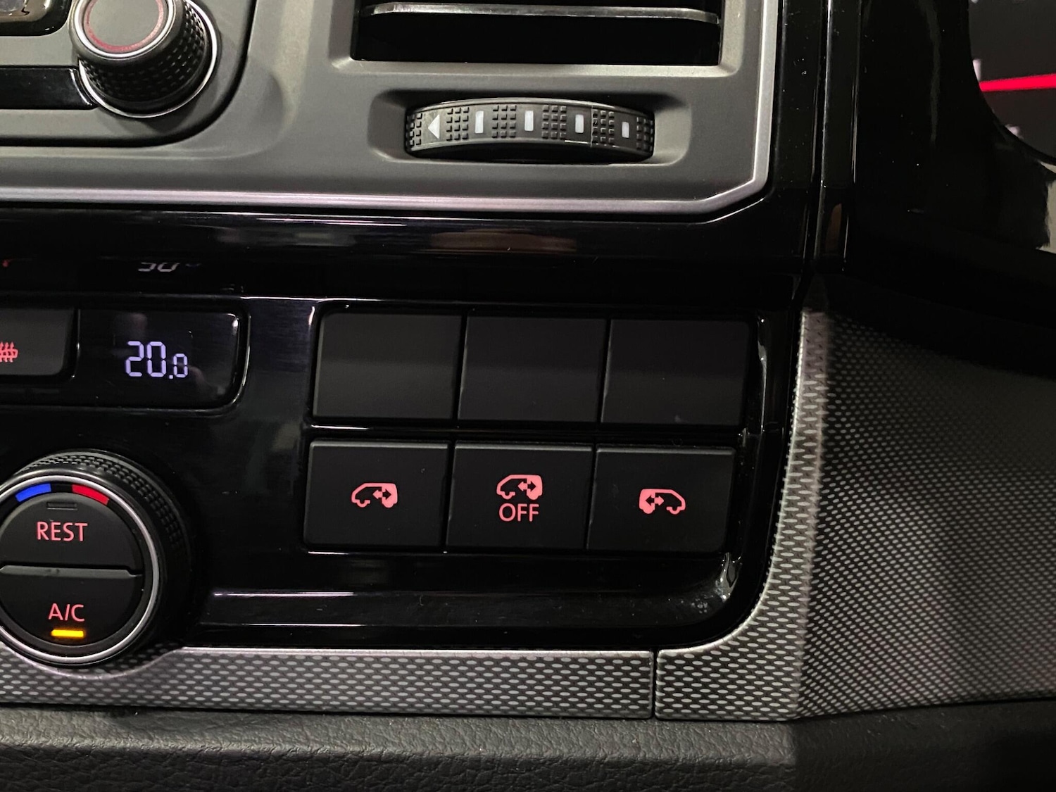 Used Volkswagen Caravelle 2019 for sale - 76398142: Photo 30