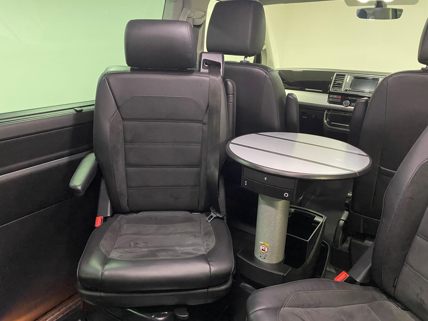 Used Volkswagen Caravelle 2019 for sale - 76398142: Photo 37