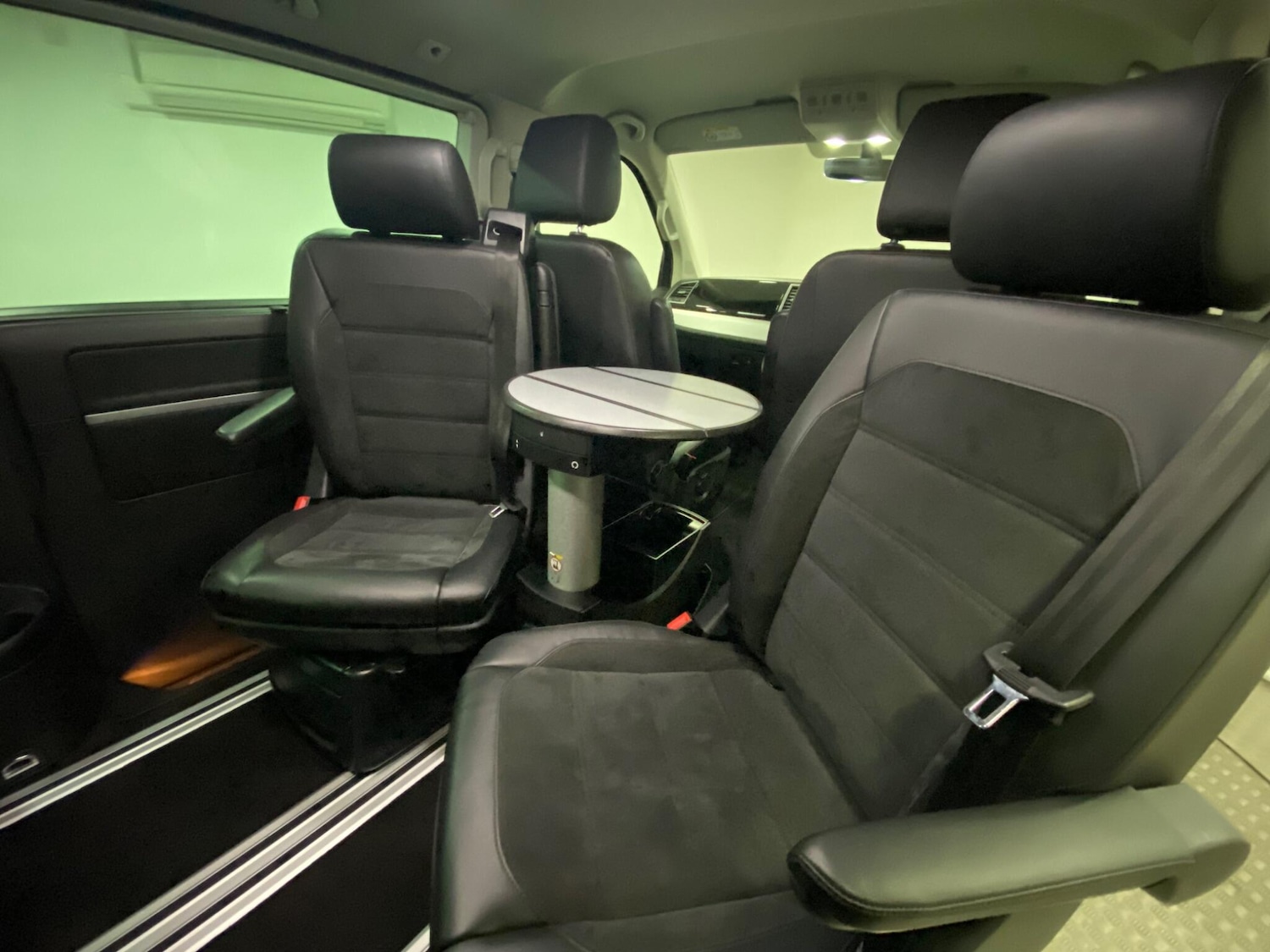 Used Volkswagen Caravelle 2019 for sale - 76398142: Photo 39