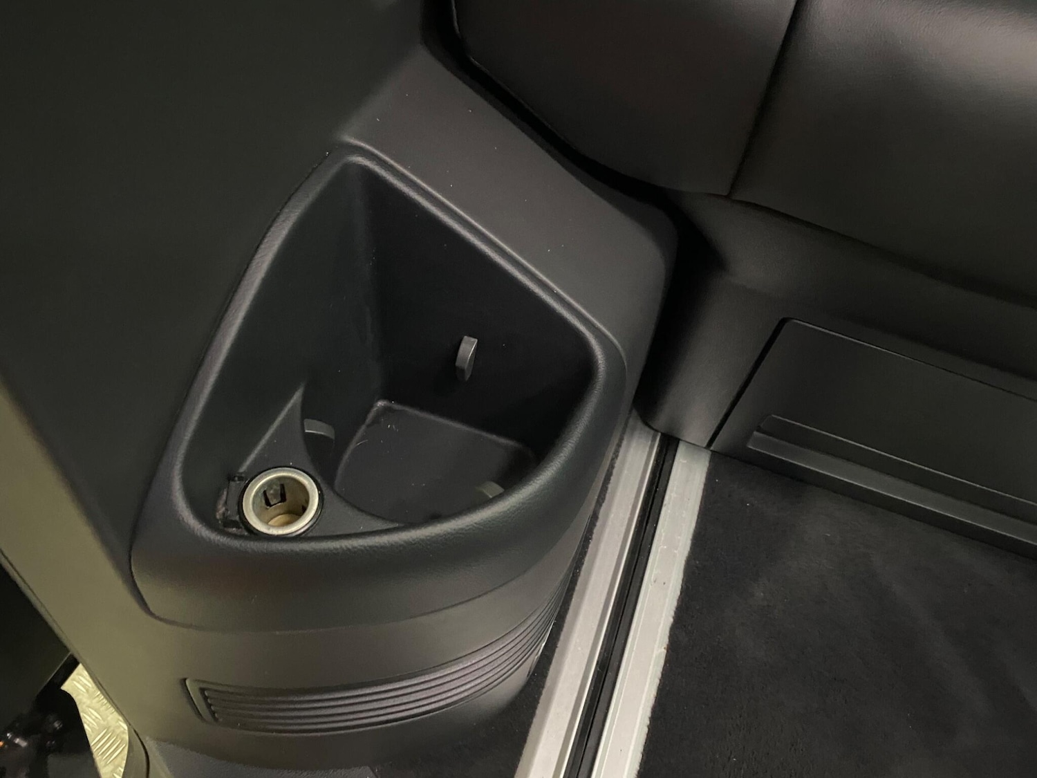 Used Volkswagen Caravelle 2019 for sale - 76398142: Photo 41