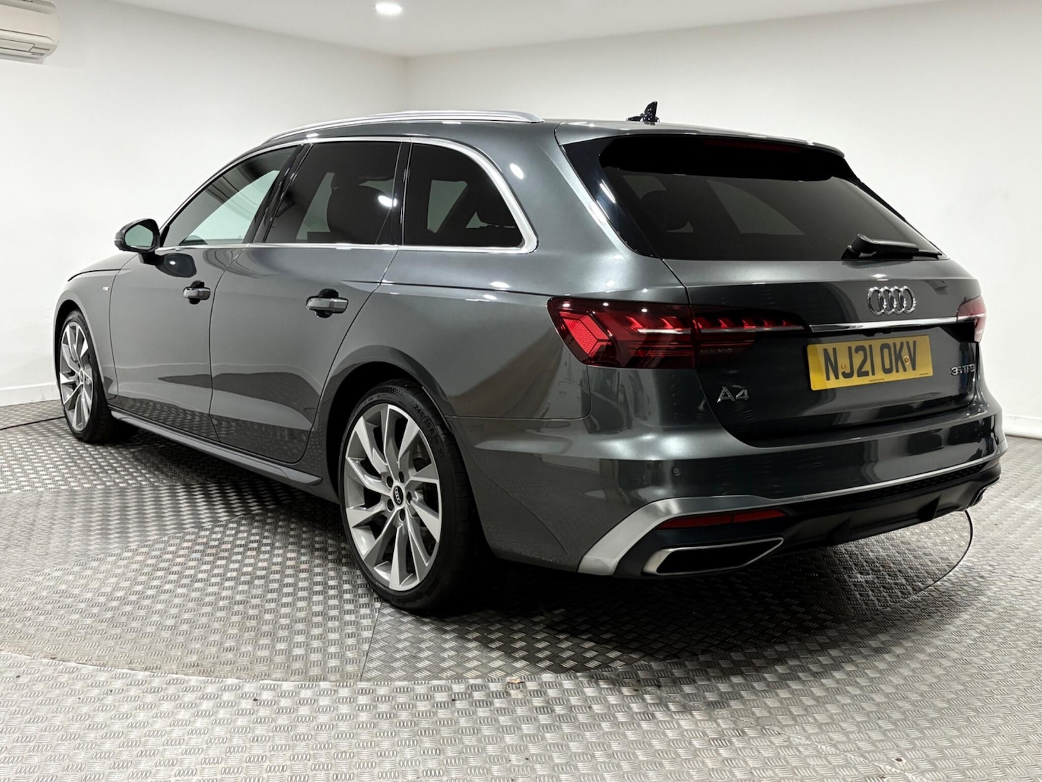 Used Audi A4 Avant 2021 for sale - 76572215: Photo 5