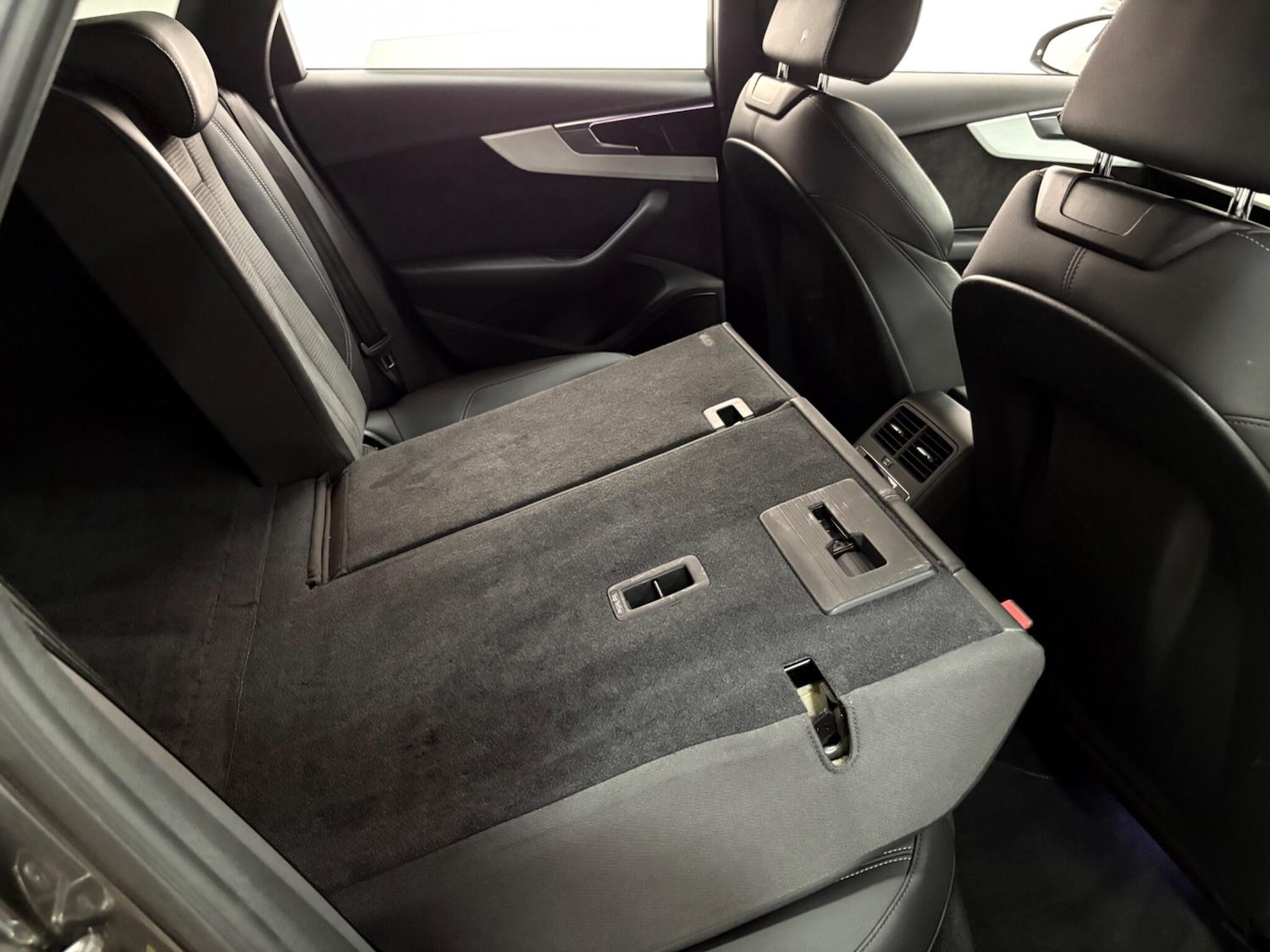 Used Audi A4 Avant 2021 for sale - 76572215: Photo 50