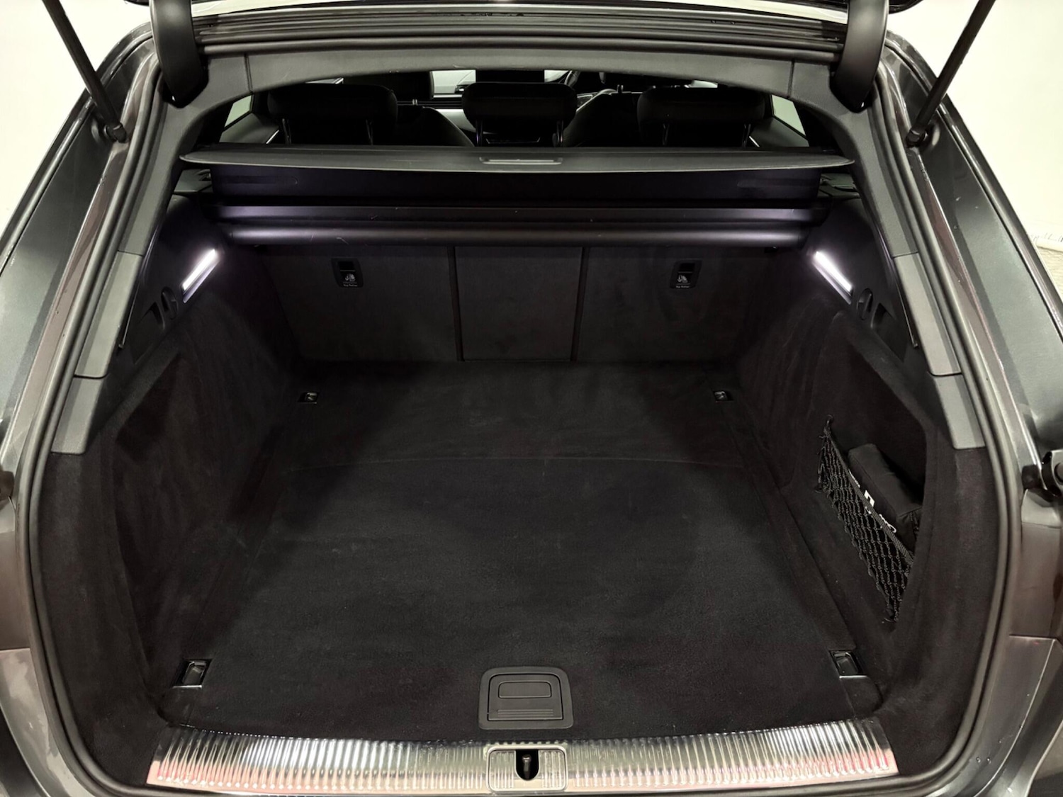 Used Audi A4 Avant 2021 for sale - 76572215: Photo 52