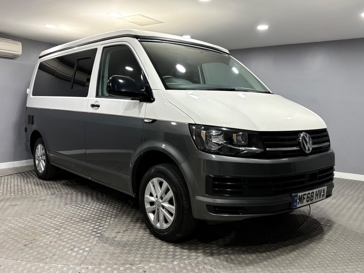 Used Volkswagen Transporter 2018 for sale - 78007348: Photo 1