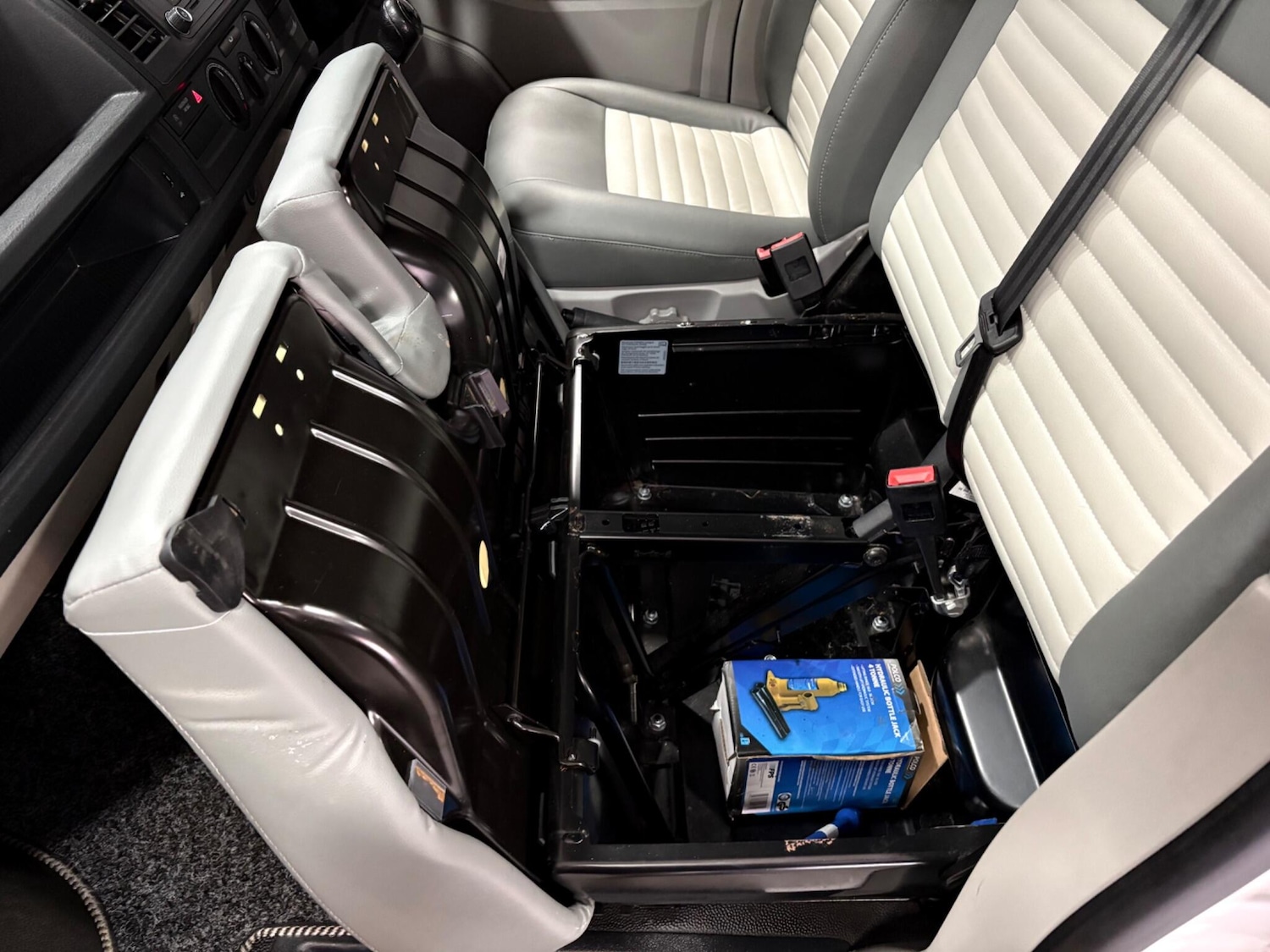 Used Volkswagen Transporter 2018 for sale - 78007348: Photo 43